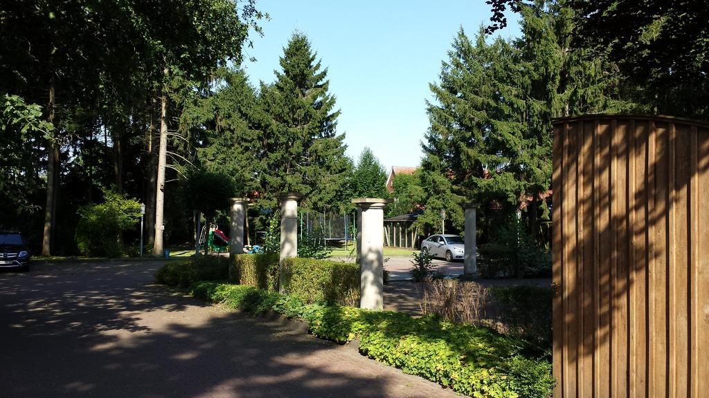 Hotel Restaurant Am Pfauenhof 쿼켄브루크 외부 사진