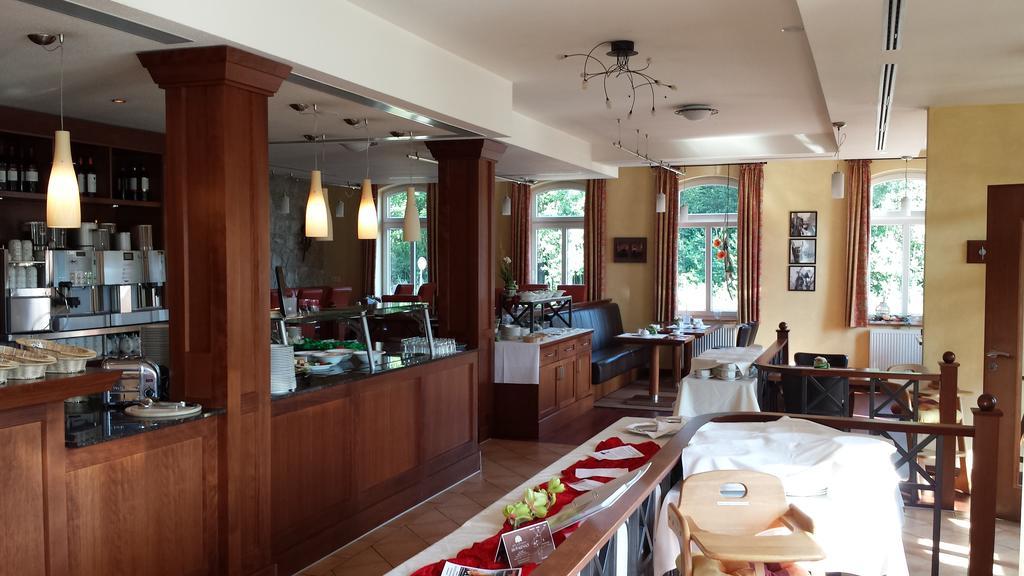 Hotel Restaurant Am Pfauenhof 쿼켄브루크 외부 사진