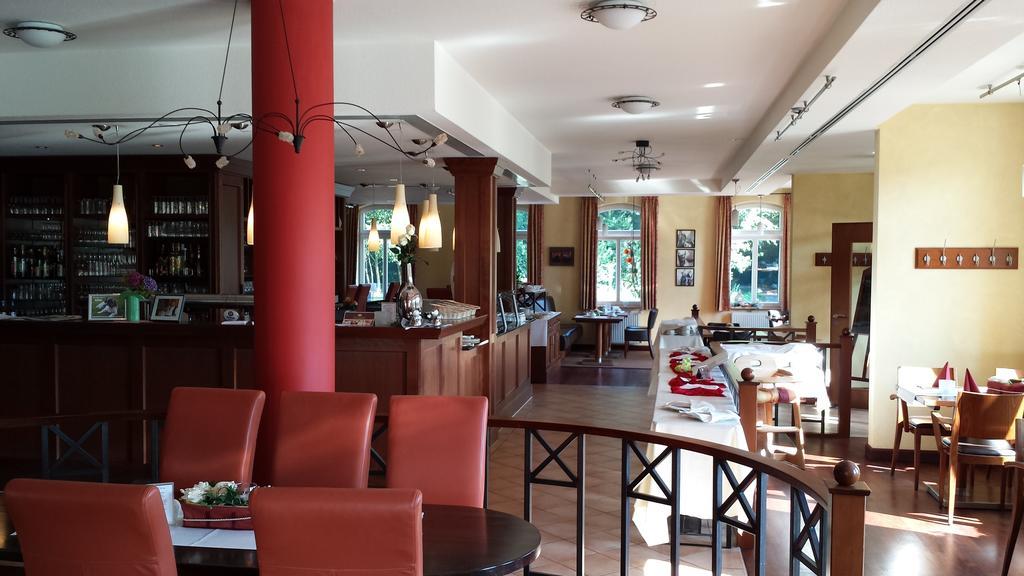 Hotel Restaurant Am Pfauenhof 쿼켄브루크 외부 사진